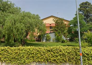 CASA SINGOLA CON TERRENO PRIVATO VISTA MARE